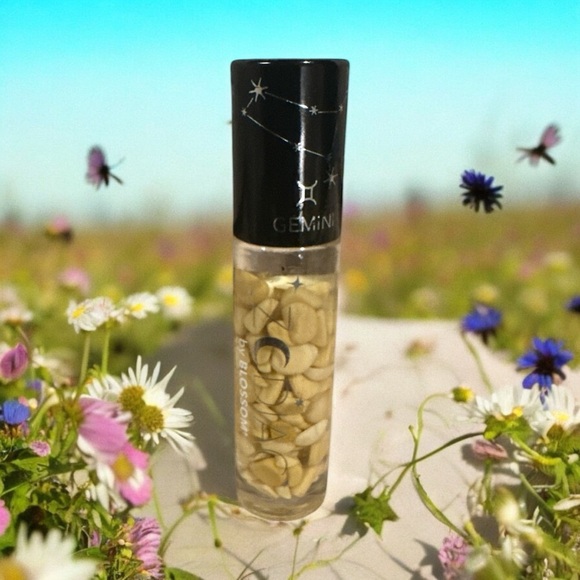 Blossom Gemini Zodiac Lip Gloss – Vanilla Scented w/ Crystals - Picture 2 of 3